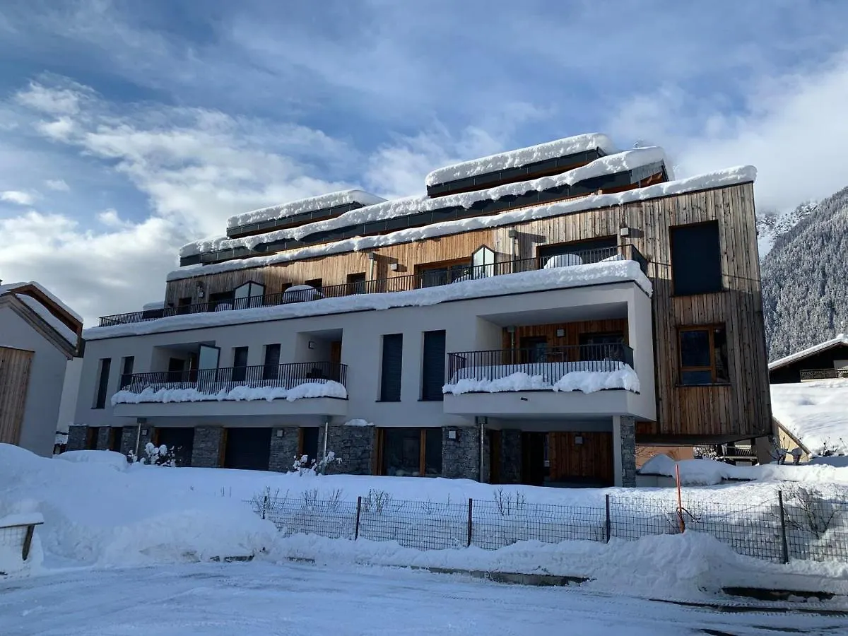 Appartement Duplex Au Centre De Chamonix Avec Wifi Et Parking - Fr-1-343-189 0*,  Francie