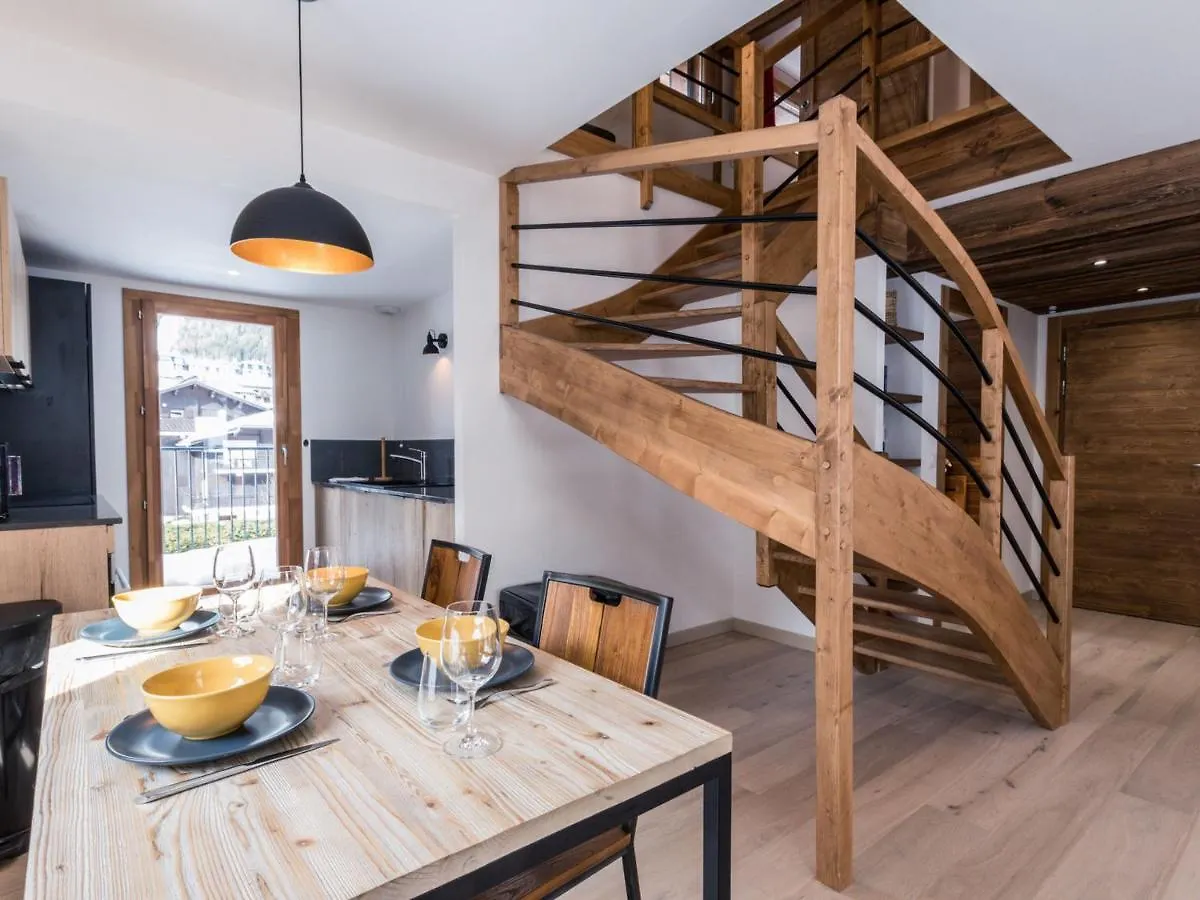 Appartement Duplex Au Centre De Chamonix Avec Wifi Et Parking - Fr-1-343-189 Francia
